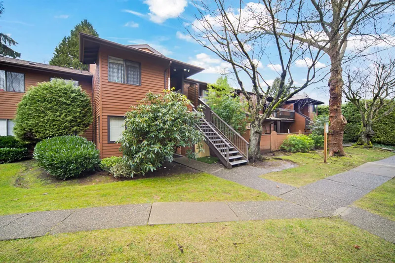 2306 10620 150 STREET - photo 1 of 25