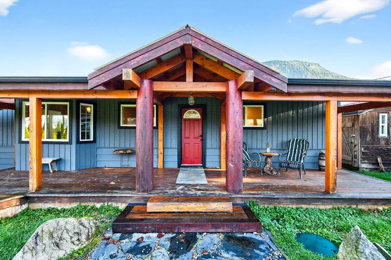 10148 MOUNTAINVIEW ROAD - photo 4 of 25