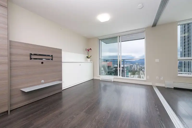 3007 13398 104 AVENUE - photo 2 of 39
