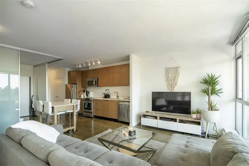 720 221 UNION STREET - photo 3 of 21