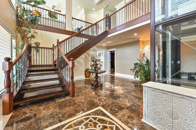 13421 55A AVENUE - photo 4 of 40