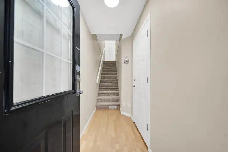 30 8737 161 STREET - photo 3 of 32