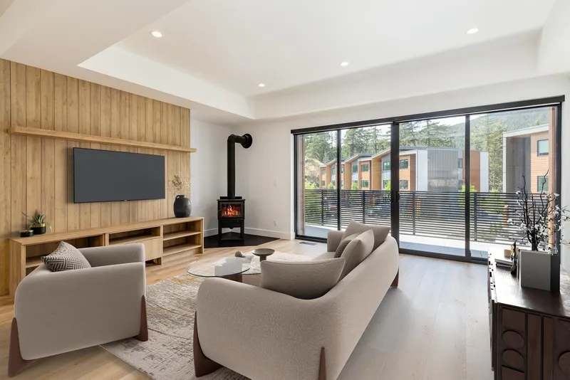 18 2077 GARIBALDI WAY - photo 3 of 10