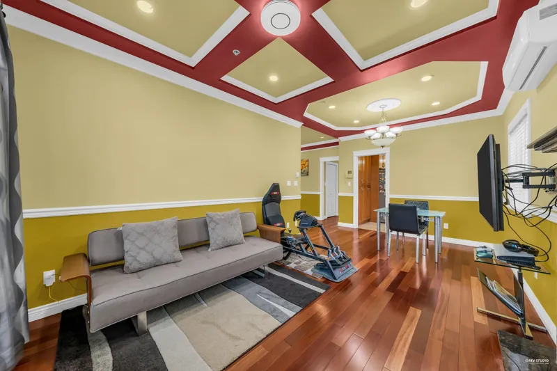 2160 E 54TH AVENUE - photo 4 of 23