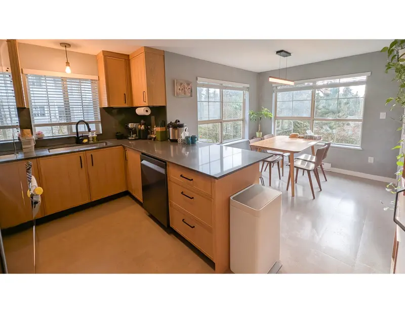 210 2958 SILVER SPRINGS BOULEVARD - photo 2 of 25