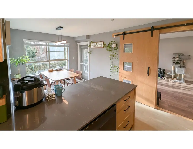 210 2958 SILVER SPRINGS BOULEVARD - photo 3 of 25