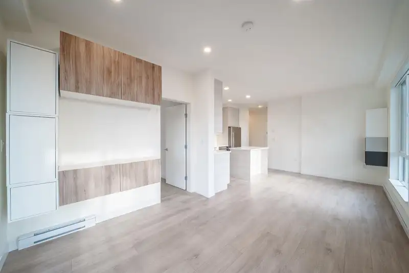 411 7169 14TH AVENUE - photo 1 of 6