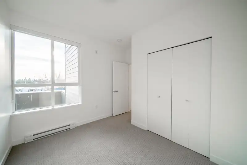 411 7169 14TH AVENUE - photo 4 of 6