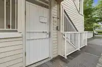 101 2295 PANDORA STREET - thumbnail 25
