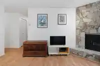 101 2295 PANDORA STREET - thumbnail 4