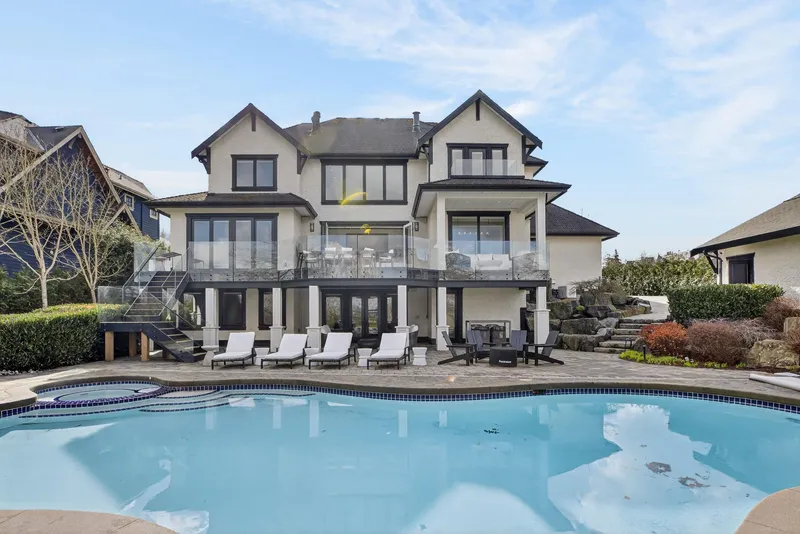 20055 2 AVENUE - photo 1 of 25