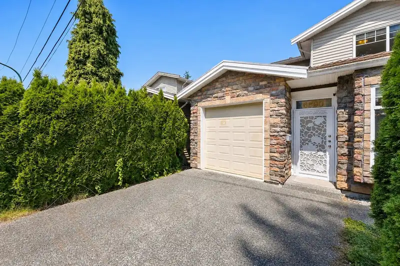 6890 KOALA CRESCENT - photo 1 of 37