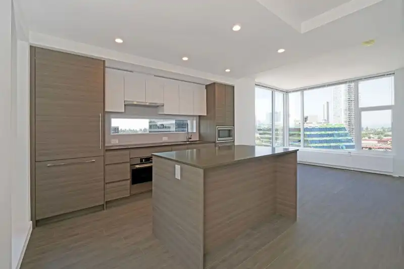 1004 13655 FRASER HIGHWAY - photo 1 of 29