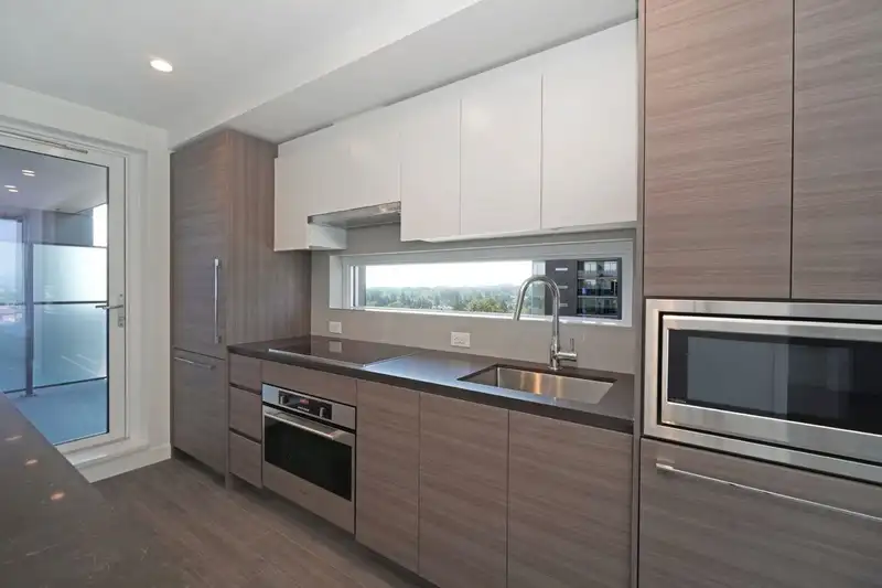 1004 13655 FRASER HIGHWAY - photo 2 of 29