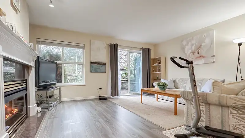 2 7170 ANTRIM AVENUE - photo 4 of 33