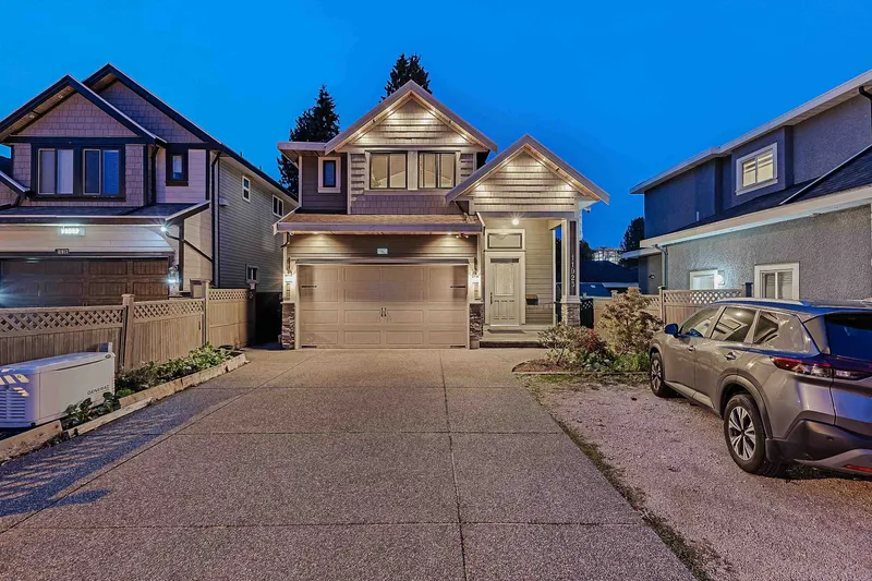 11923 92 AVENUE - photo 2 of 25