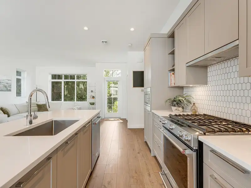 126 1225 MITCHELL STREET - photo 4 of 36