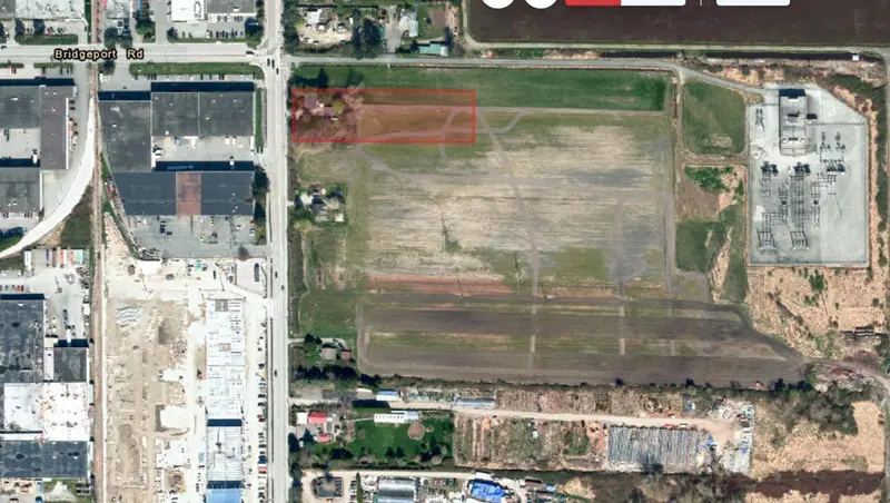 3040 NO. 6 ROAD - photo 2 of 2