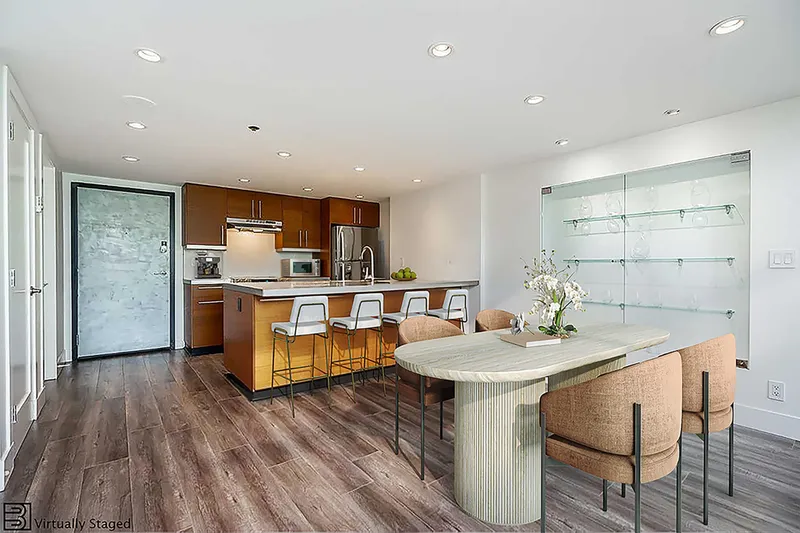 212 1238 SEYMOUR STREET - photo 3 of 23