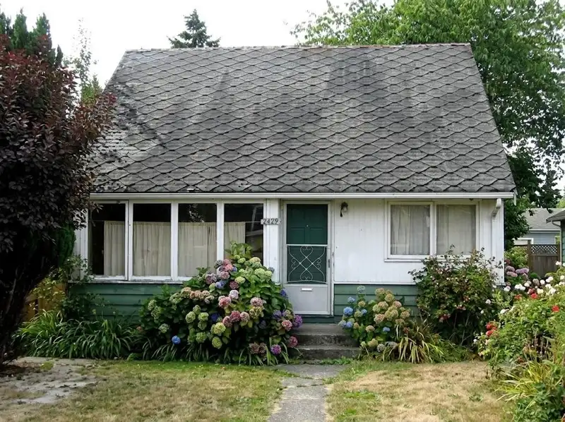 2420 SCARBORO AVENUE - photo 1 of 1