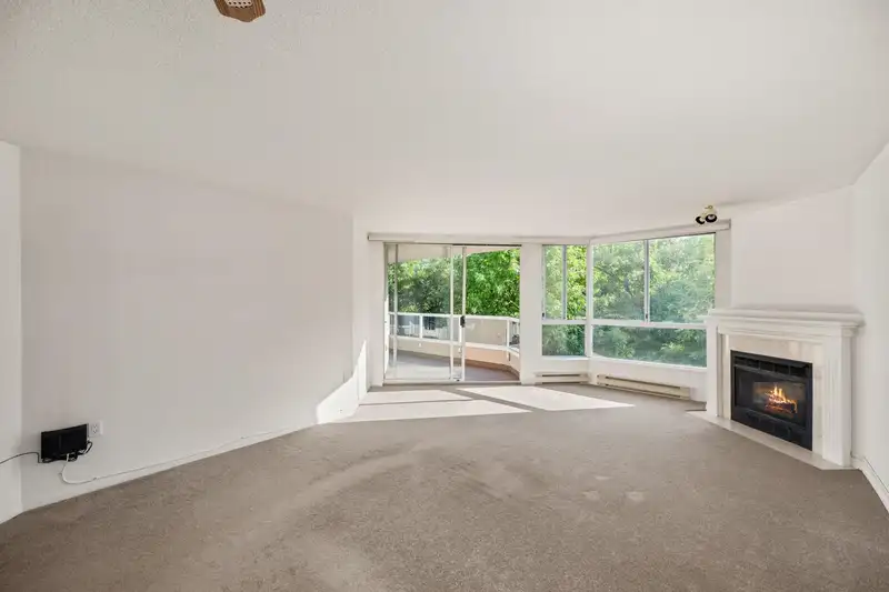 401 1245 QUAYSIDE DRIVE - photo 3 of 39