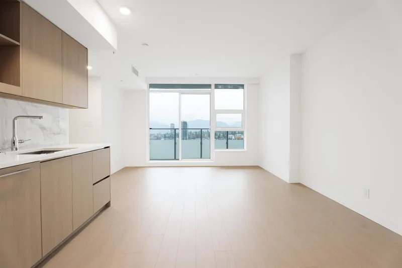 2709 13768 100 AVENUE - photo 3 of 15