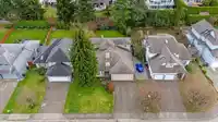 1841 WALNUT CRESCENT - thumbnail 32