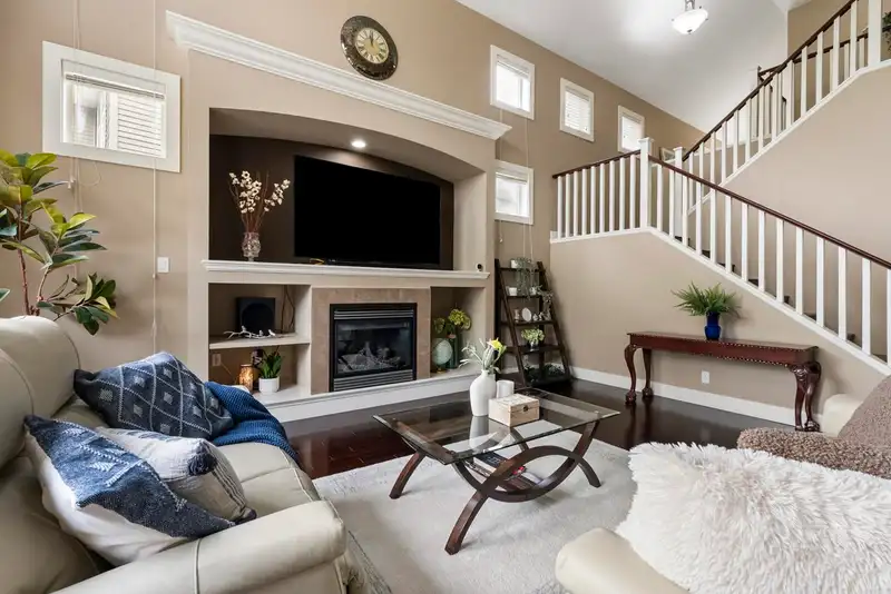 6940 196B STREET - photo 3 of 40