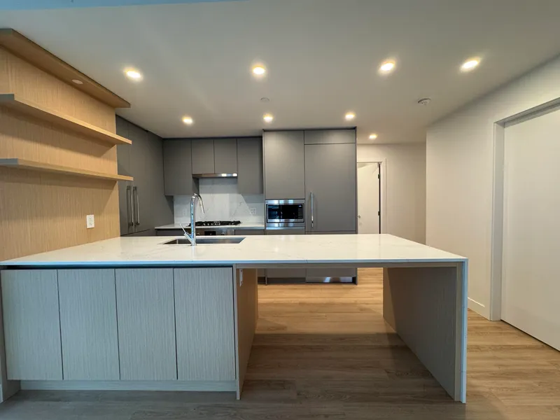 1103 7977 LANSDOWNE ROAD - photo 4 of 8