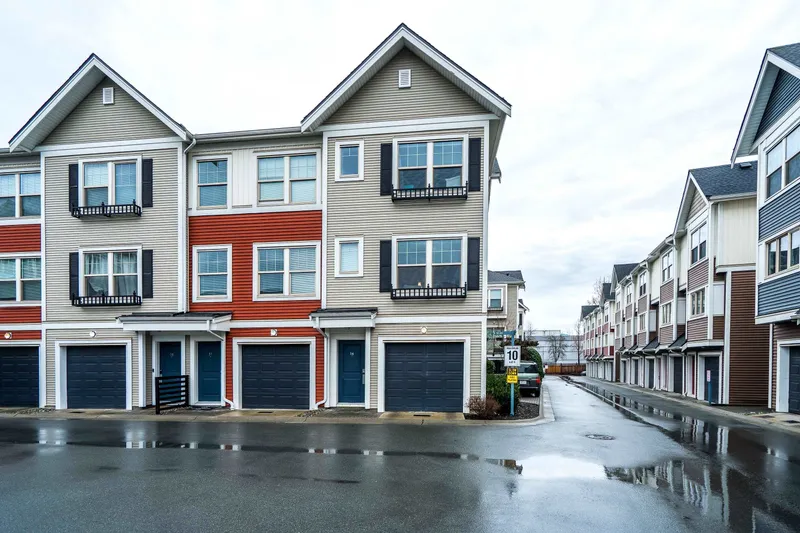 56 32633 SIMON AVENUE - photo 4 of 25