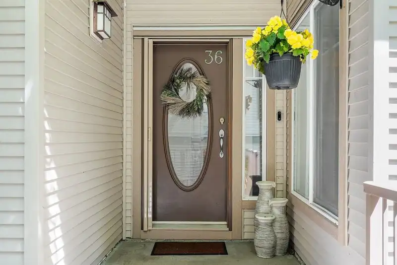 36 2351 PARKWAY BOULEVARD - photo 4 of 37