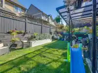 2560 163 STREET - thumbnail 32