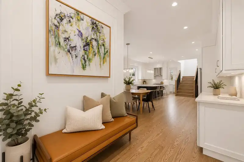 6591 SUMAS DRIVE - photo 4 of 39