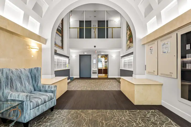 1506 719 PRINCESS STREET - photo 2 of 27