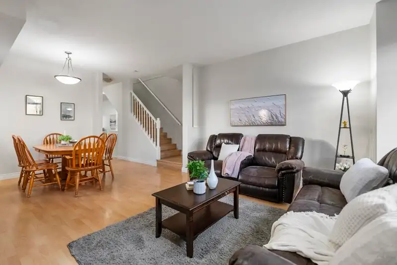 1 8726 159 STREET - photo 4 of 35
