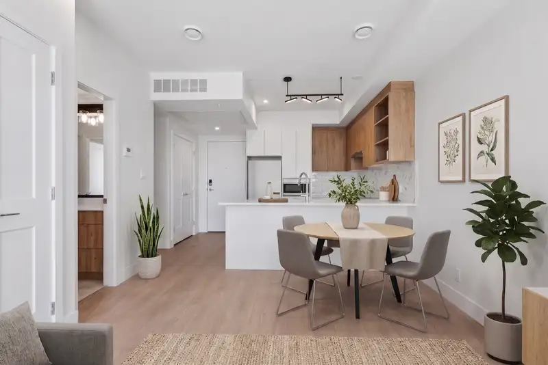 208 2233 156 STREET - photo 2 of 33