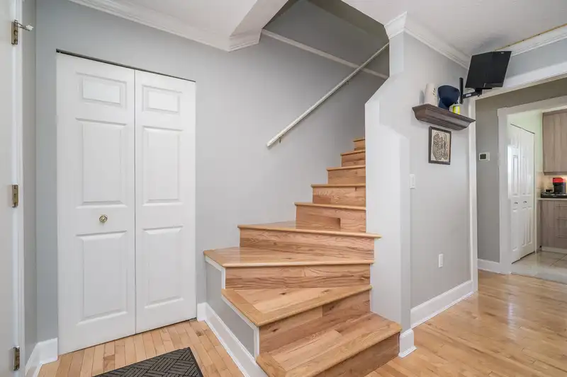 15428 MADRONA DRIVE - photo 3 of 38