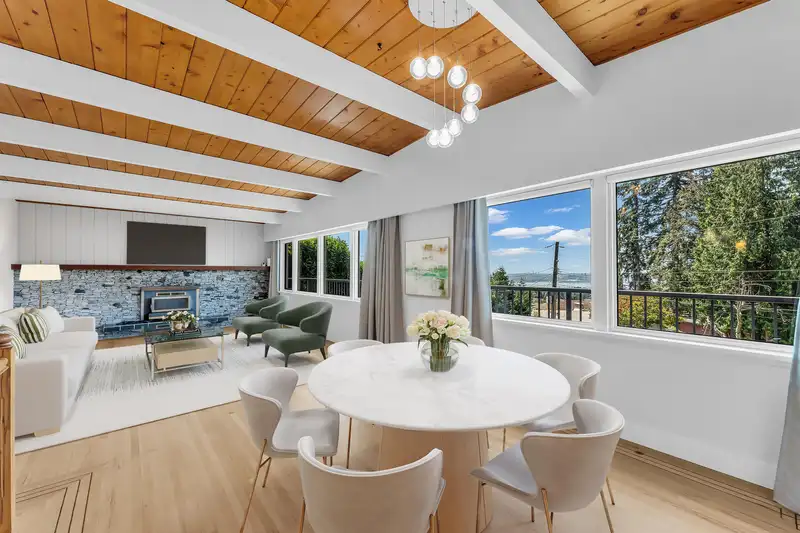 472 CRESTWOOD AVENUE - photo 1 of 9