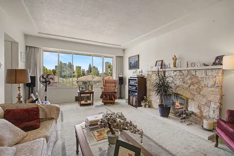 4843 VENABLES STREET - photo 4 of 21