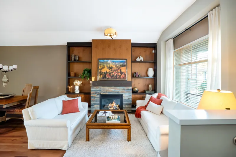 35 15188 62A AVENUE - photo 3 of 20