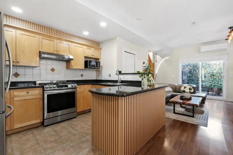 12 11331 CAMBIE ROAD - photo 1 of 38
