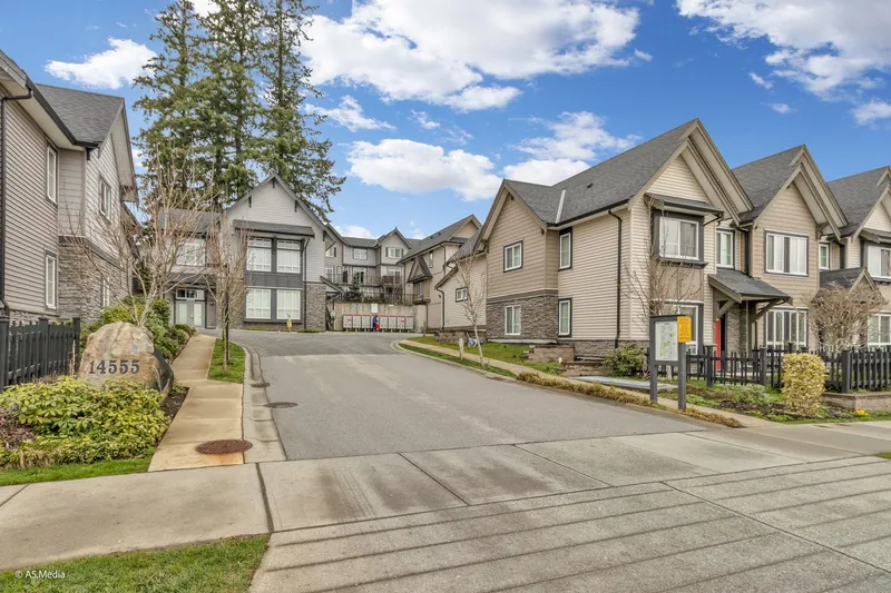 83 14555 68 AVENUE - photo 2 of 25