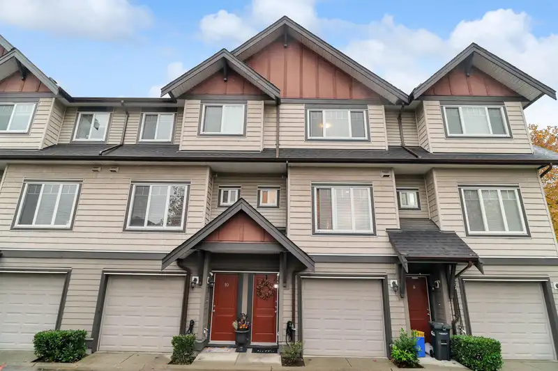 9 22386 SHARPE AVENUE - photo 1 of 28