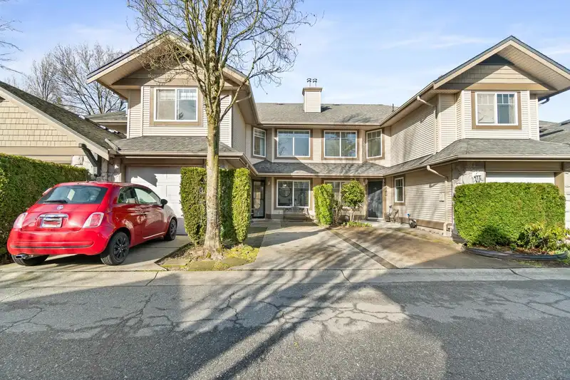 12 8888 151 STREET - photo 3 of 40