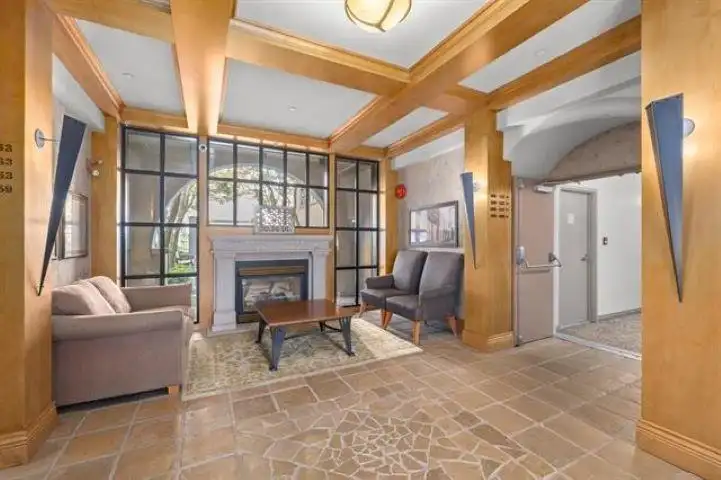 354 2175 SALAL DRIVE - photo 4 of 17
