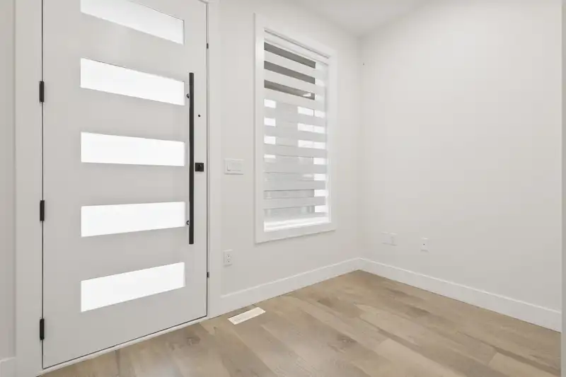 32545 HIGGINBOTTOM COURT - photo 2 of 37