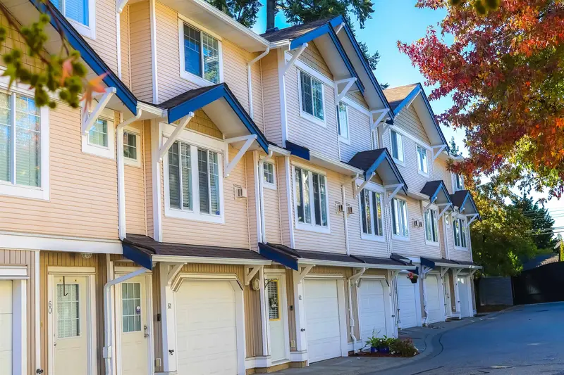 62 6533 121 STREET - photo 2 of 21