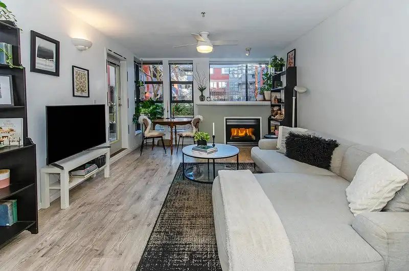 314 345 LONSDALE AVENUE - photo 3 of 31