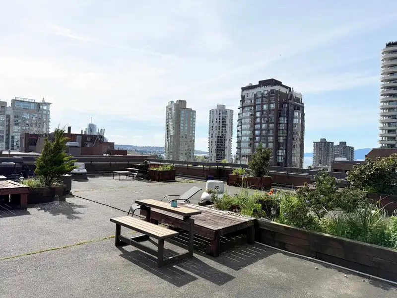 713 1333 HORNBY STREET - photo 4 of 9