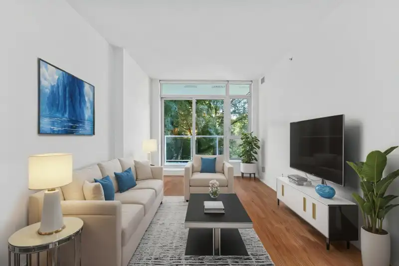 603 595 AUSTIN AVENUE - photo 1 of 25